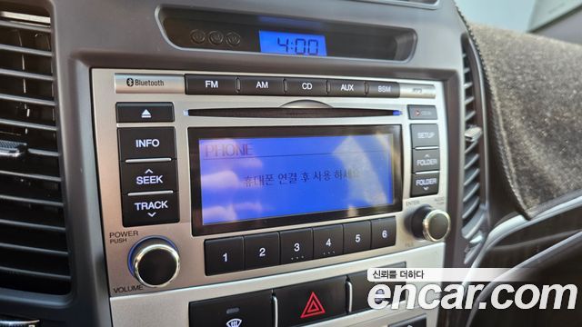 Hyundai Santafe 2012 — photo 19