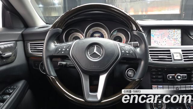 Mercedes-Benz CLS-Class 2013 — photo 13