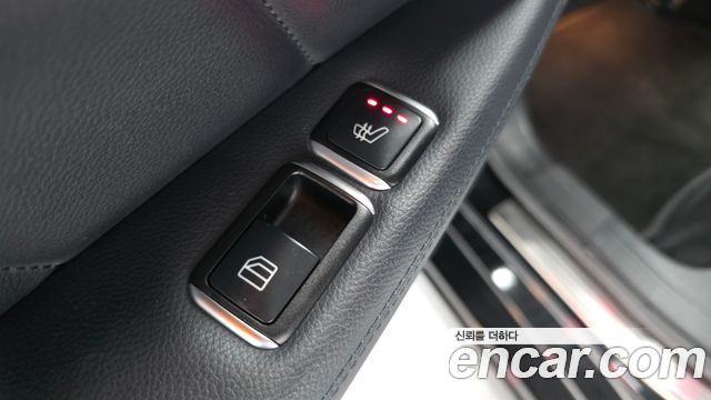 Mercedes-Benz CLS-Class 2013 — photo 19