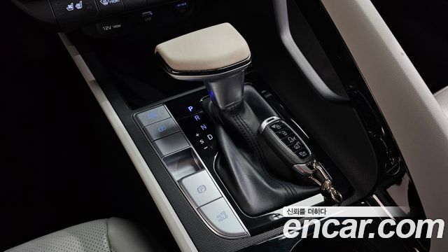 Hyundai AVANTE 2021 — photo 12