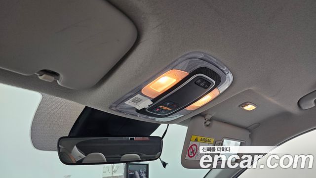 Hyundai AVANTE 2021 — photo 25