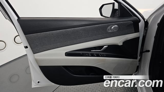 Hyundai AVANTE 2021 — photo 14