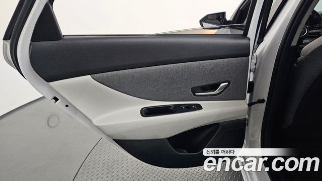 Hyundai AVANTE 2021 — photo 15