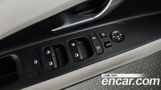 Hyundai AVANTE 2021 — photo 28