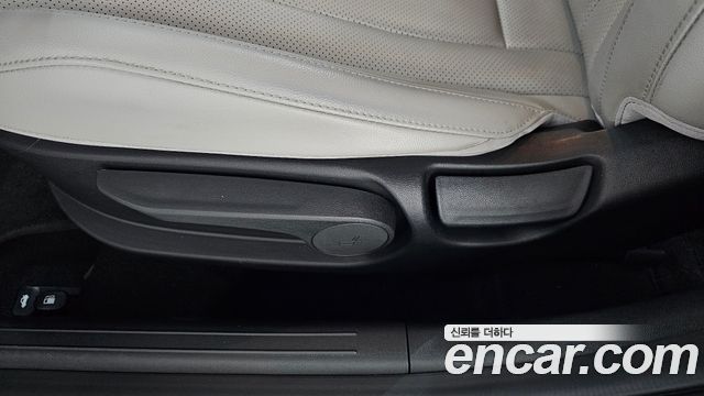 Hyundai AVANTE 2021 — photo 30