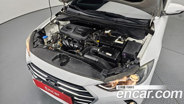 Hyundai AVANTE 2017 — photo 6