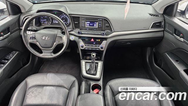 Hyundai AVANTE 2017 — photo 7