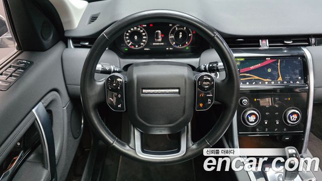 Land Rover Discovery Sport 2020 — photo 19