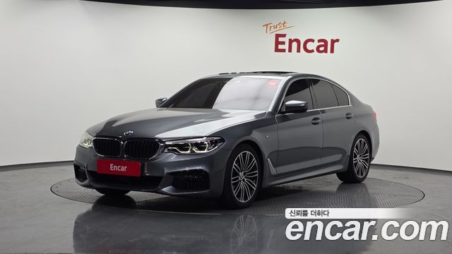 BMW 5-Series 2019 — photo 1