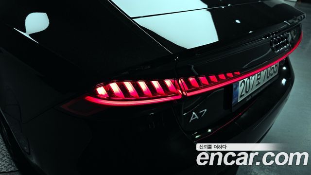 Audi A7 2025 — photo 9
