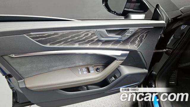 Audi A7 2025 — photo 14
