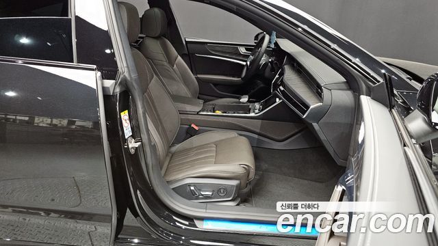Audi A7 2025 — photo 16
