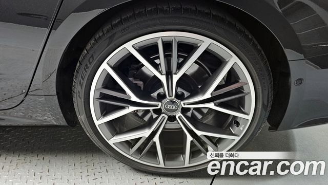 Audi A7 2025 — photo 27