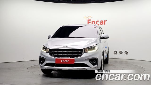 Kia Canival 2020 — photo 3