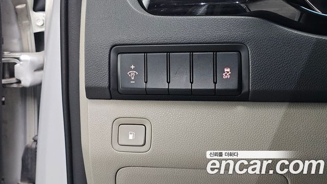 Kia Canival 2020 — photo 20