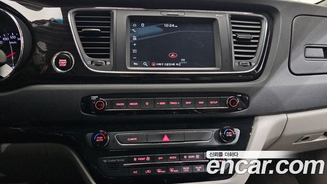 Kia Canival 2020 — photo 22