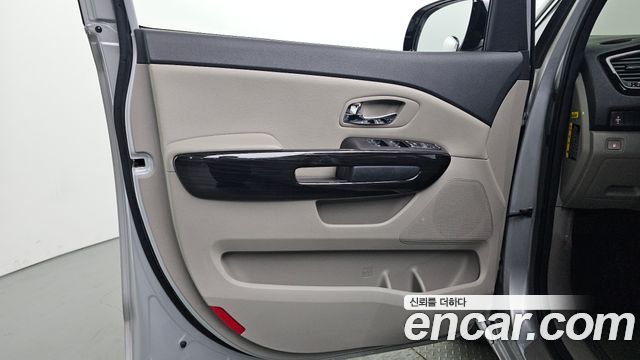 Kia Canival 2020 — photo 14