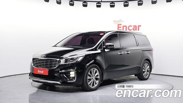 Kia Canival 2019 — photo 1