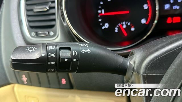 Kia Canival 2019 — photo 24