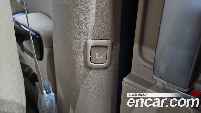 Kia Canival 2019 — photo 25