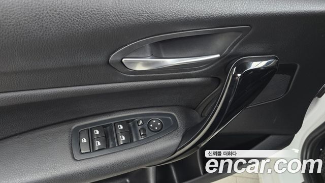 BMW 1-Series 2016 — photo 16