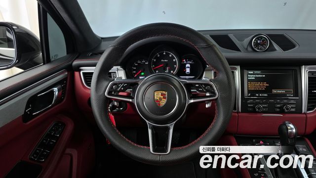 Porsche Macan 2015 — photo 12