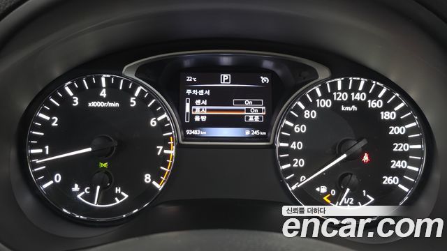 Nissan Altima 2018 — photo 11