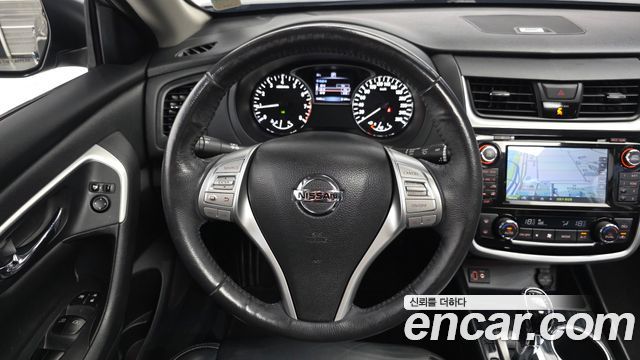 Nissan Altima 2018 — photo 20