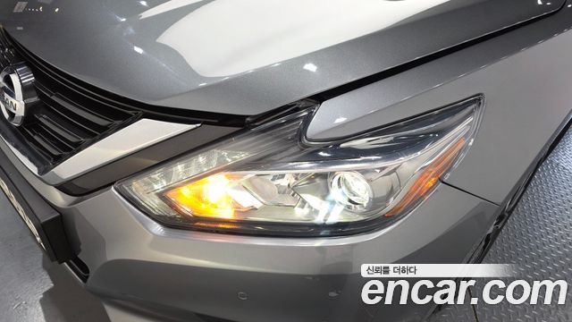 Nissan Altima 2018 — photo 8