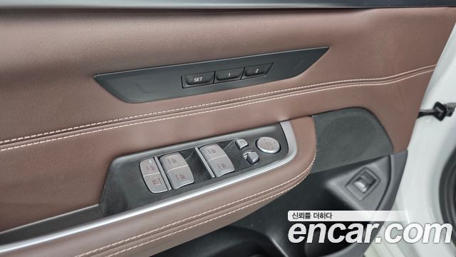 BMW Gran Turismo 2023 — photo 11