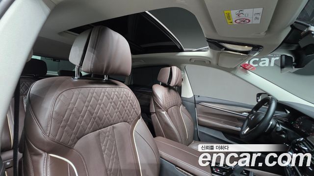 BMW Gran Turismo 2023 — photo 20