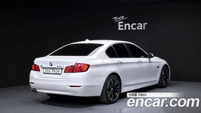 BMW 5-Series 2014 — photo 2