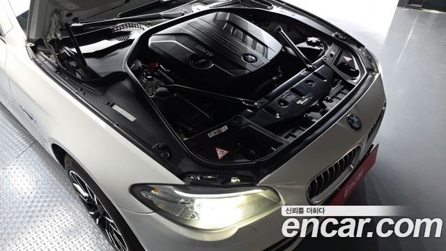 BMW 5-Series 2014 — photo 6