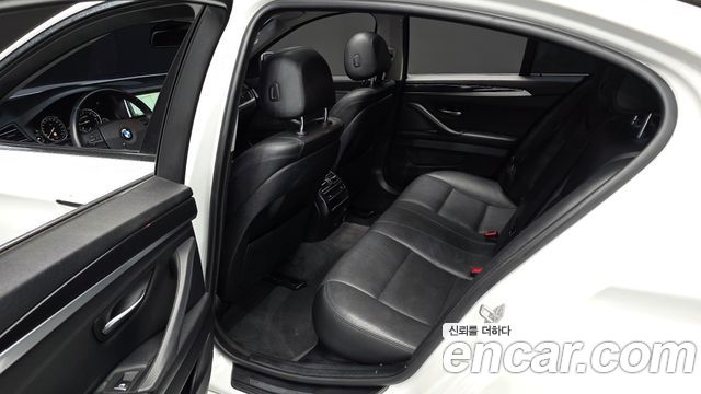 BMW 5-Series 2014 — photo 12