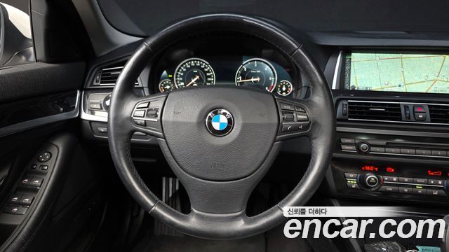 BMW 5-Series 2014 — photo 13