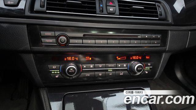 BMW 5-Series 2014 — photo 16