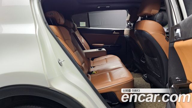 Kia Sportage 2018 — photo 17
