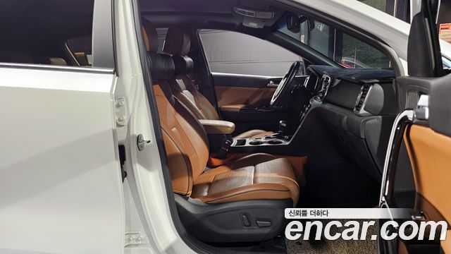 Kia Sportage 2018 — photo 16
