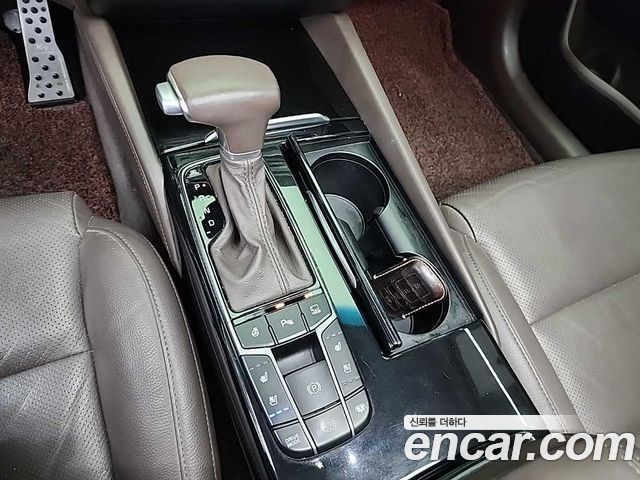 Kia K7 2017 — photo 8