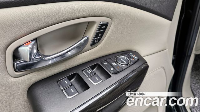 Kia Canival 2017 — photo 16