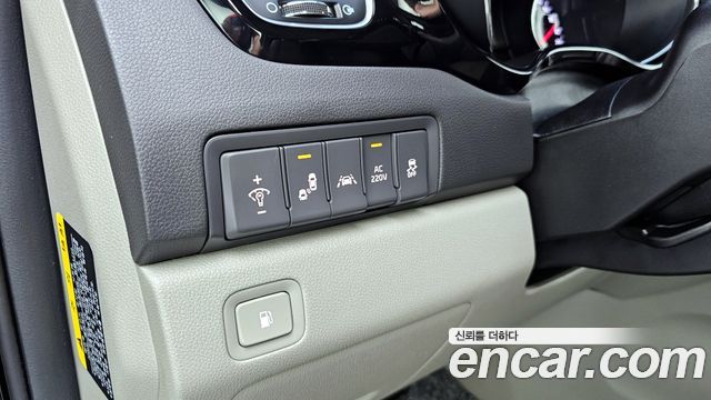Kia Canival 2017 — photo 17