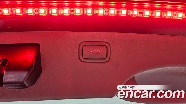 Kia Canival 2017 — photo 20