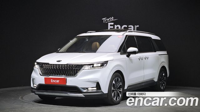 Kia Canival 2021 — photo 1
