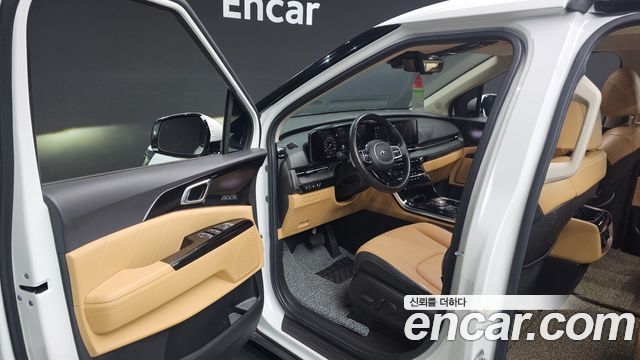 Kia Canival 2021 — photo 10