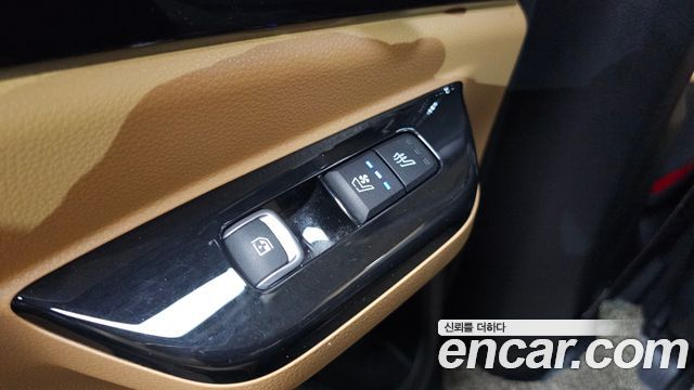 Kia Canival 2021 — photo 20
