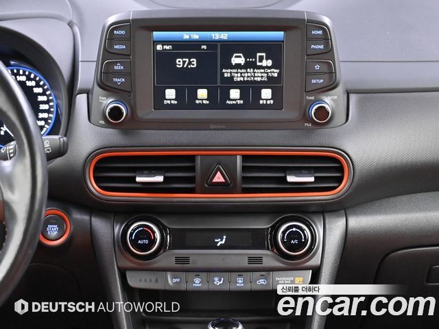 Hyundai Kona 2018 — photo 14