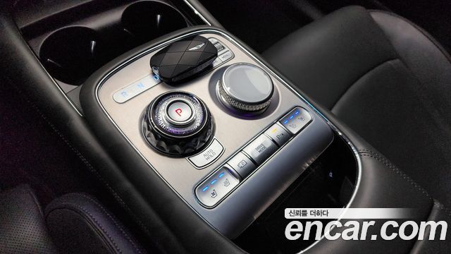 Genesis G90 2023 — photo 12