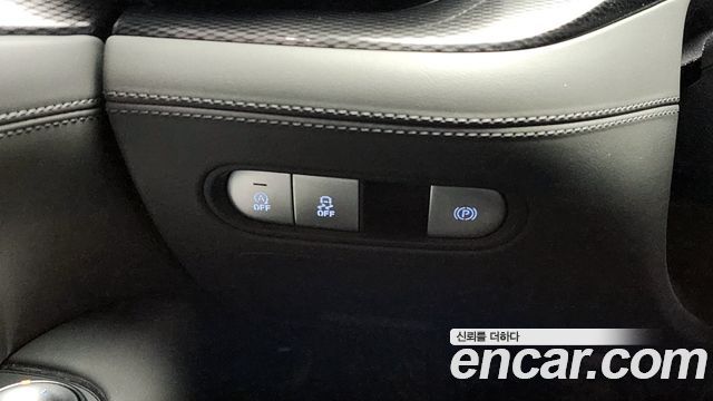 Genesis G90 2023 — photo 28