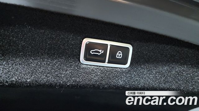Genesis G90 2023 — photo 32