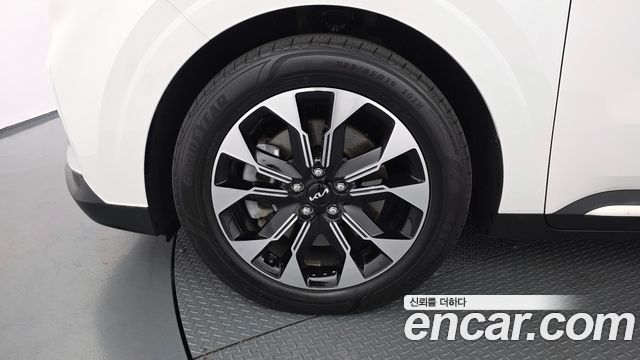 Kia Canival 2022 — photo 5